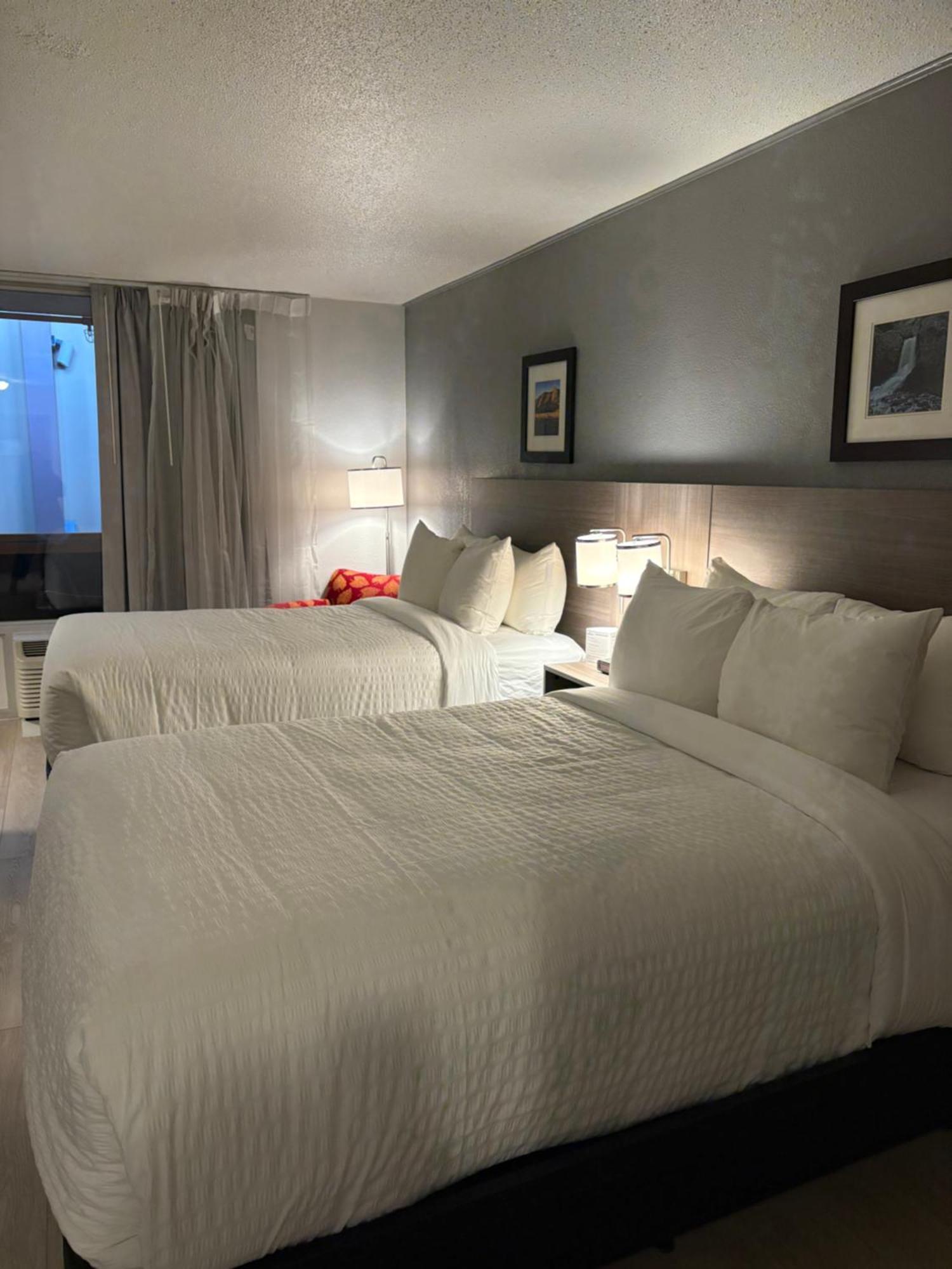 Clarion Inn & Suites And Convention Center Kearney Extérieur photo