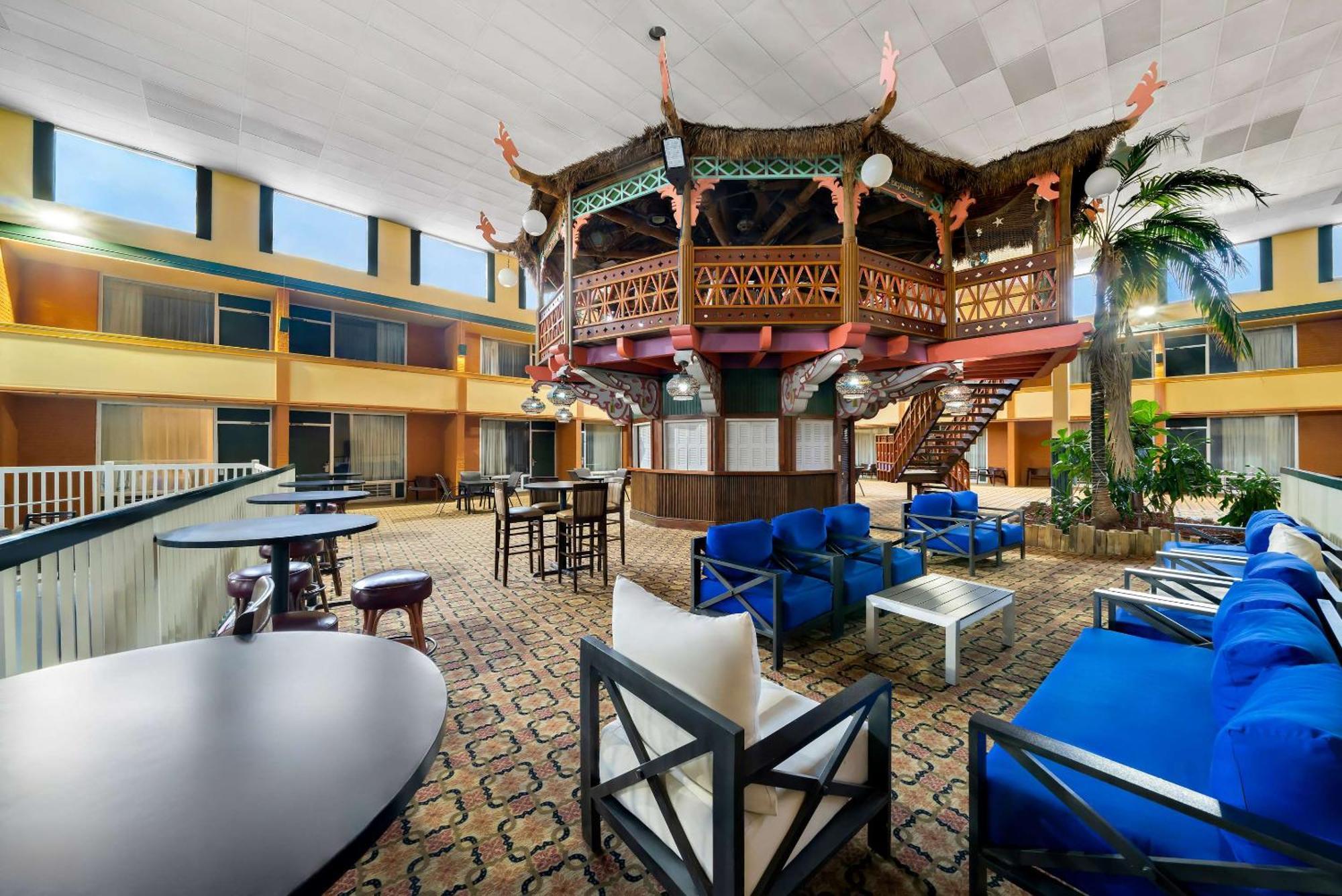 Clarion Inn & Suites And Convention Center Kearney Extérieur photo