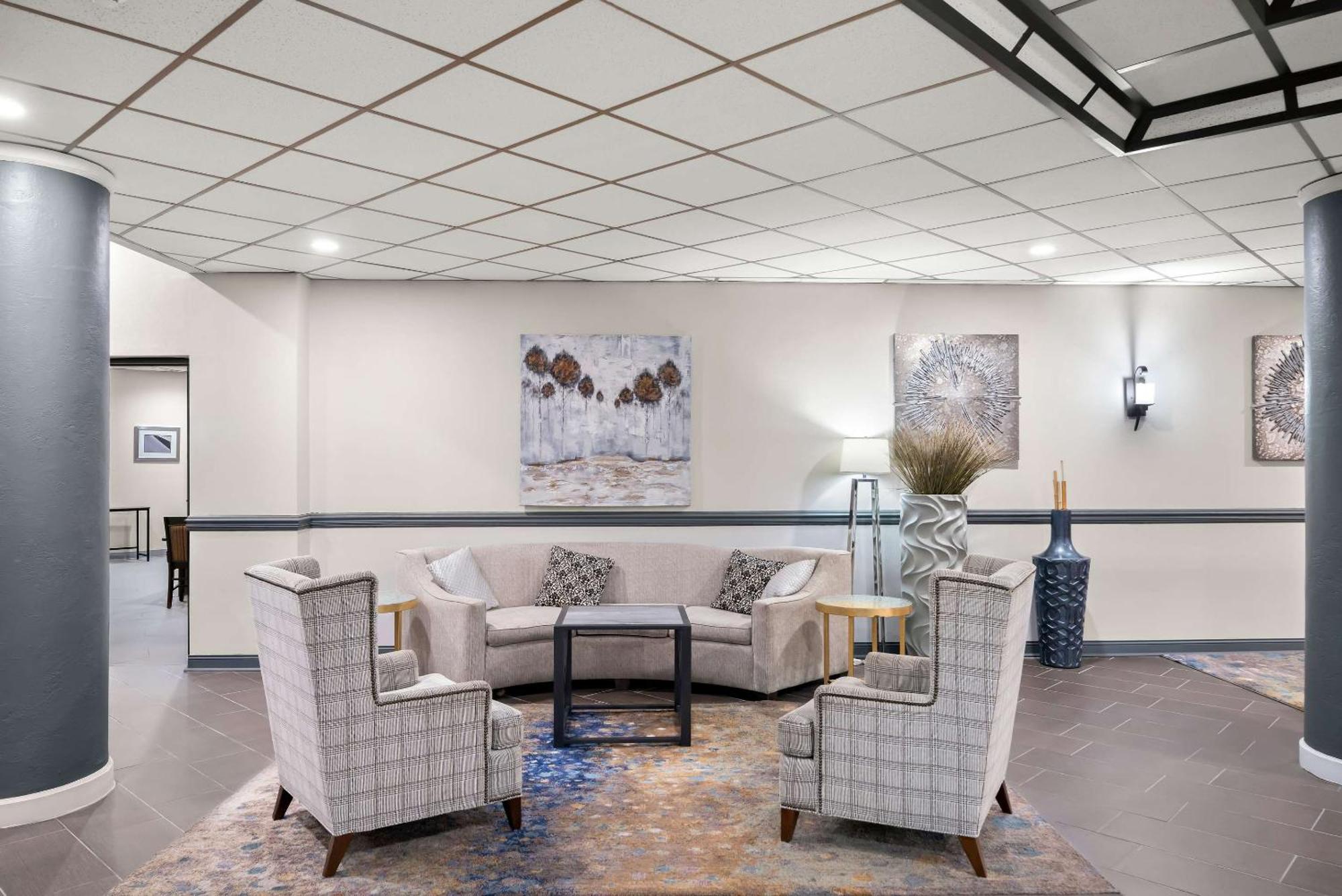 Clarion Inn & Suites And Convention Center Kearney Extérieur photo